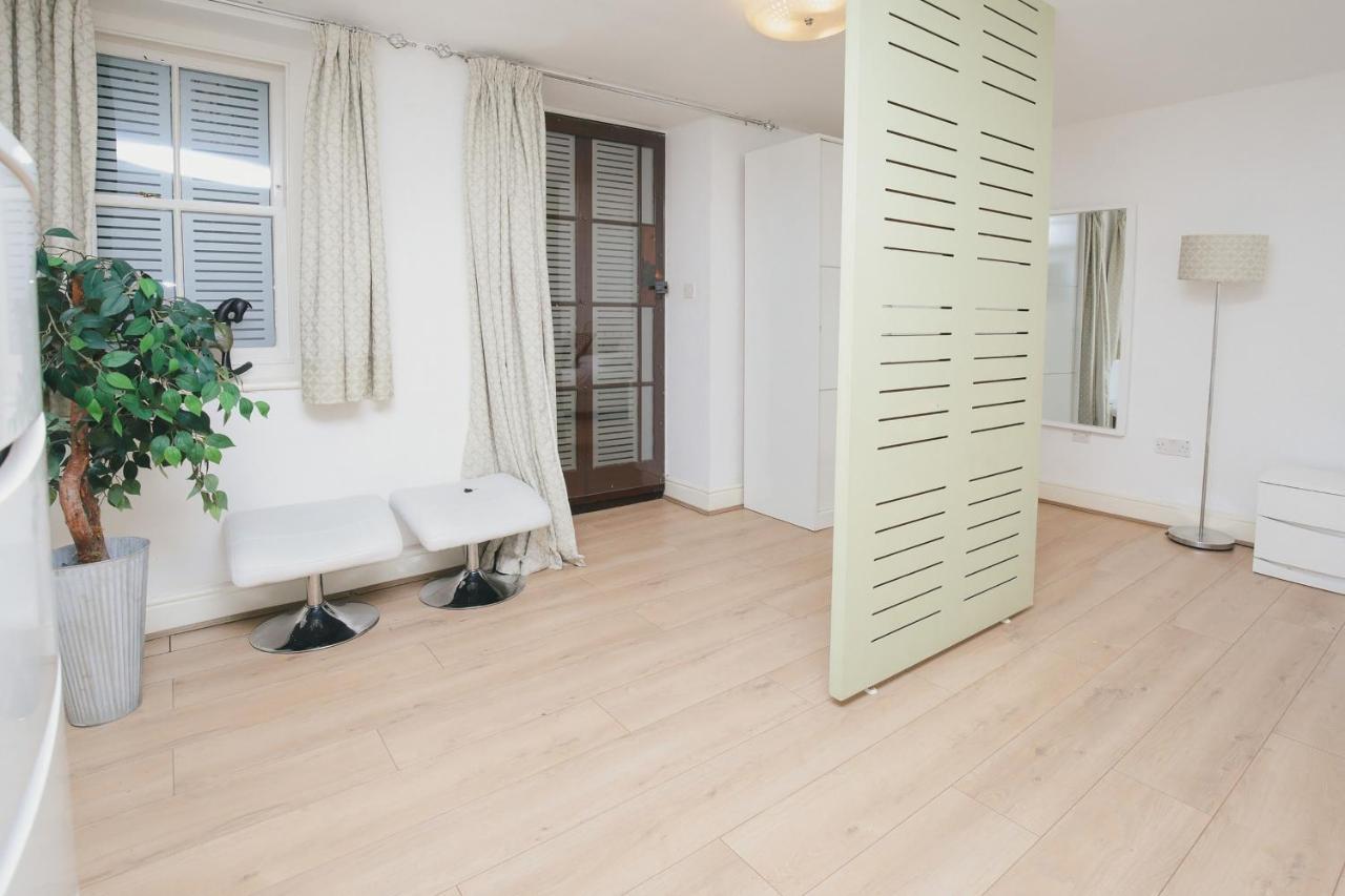 Cambridge City Studios By Payman Club מראה חיצוני תמונה